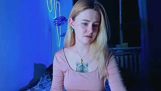 Snapshot of Alexa_Pirs chatting on 03-11-25, 08:31 Alexa Pirs online show from 03-11-25, 08:31