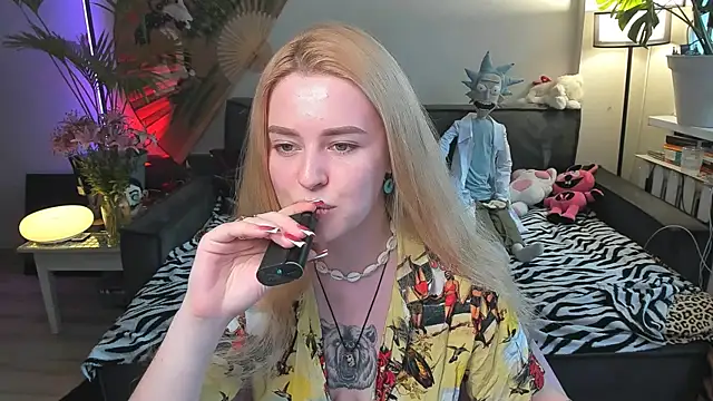 Snapshot of Alexa_Pirs chatting on 07-17-26, 02:47 Alexa Pirs online show from 07-17-26, 02:47
