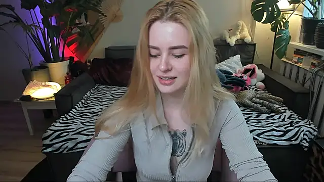 Alexa Pirs online show from 03-19-26, 01:11