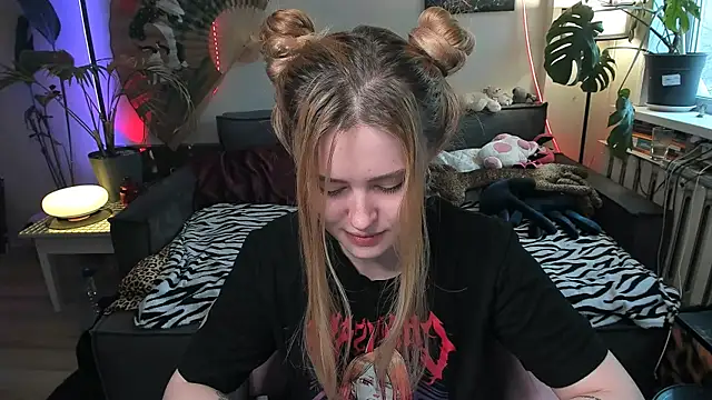 Snapshot of Alexa_Pirs chatting on 03-03-26, 12:23 Alexa Pirs online show from 03-03-26, 12:23