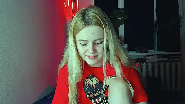 Snapshot of Alexa_Pirs chatting on 03-08-25, 03:28 Alexa Pirs online show from 03-08-25, 03:28