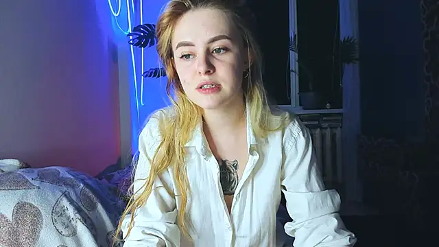 Snapshot of Alexa_Pirs chatting on 02-20-25, 09:31 Alexa Pirs online show from 02-20-25, 09:31