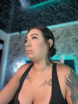 Scarlett-LS online show from 11-15-25, 04:05