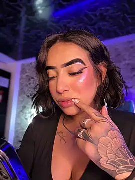 Snapshot of Scarlett-LS chatting on 02-04-26, 03:45 Scarlett-LS online show from 02-04-26, 03:45