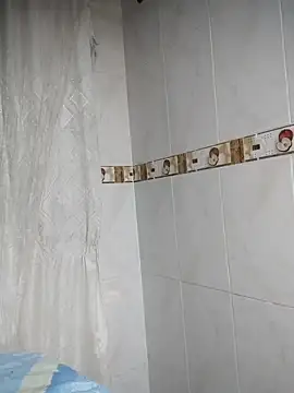 Snapshot of nikki_grey chatting on 03-17-25, 04:29 nikki grey online show from 03-17-25, 04:29