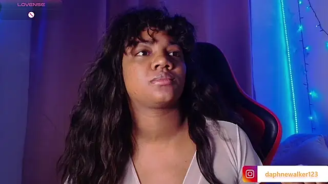 Daphnewalker   online show from 01-12-26, 11:17