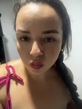 Snapshot of francy20 chatting on 10-16-25, 09:34 francy20 online show from 10-16-25, 09:34