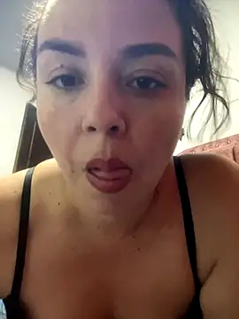 Snapshot of francy20 chatting on 10-28-25, 09:47 francy20 online show from 10-28-25, 09:47