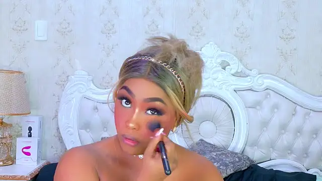 TianahGlow online show from 11-14-25, 09:18