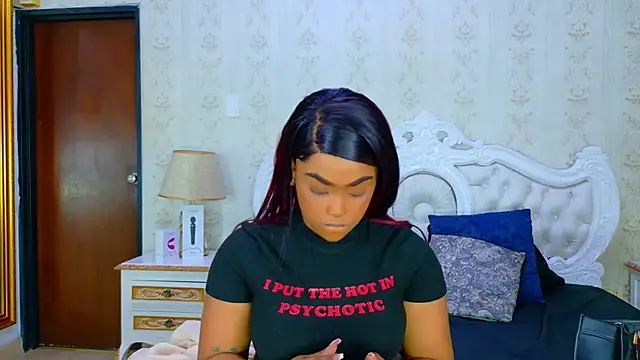 TianahGlow online show from 11-19-25, 08:31