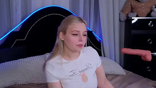 CLAIRE VOGT online show from 03-13-25, 12:56