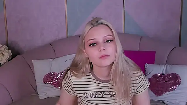 CLAIRE VOGT online show from 03-03-25, 08:51