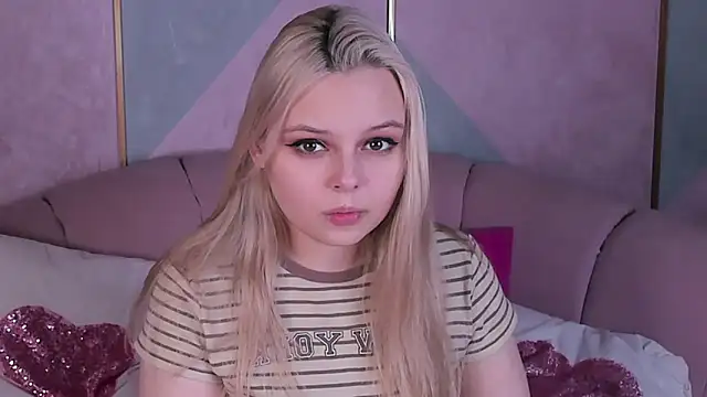 CLAIRE VOGT online show from 03-03-25, 03:32