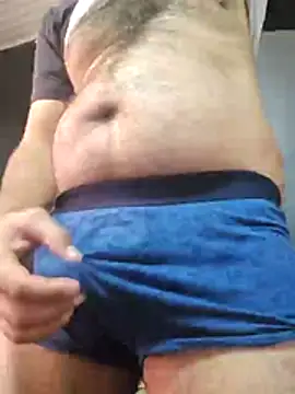 Snapshot of cuckold123 chatting on 10-21-25, 10:47 cuckold123 online show from 10-21-25, 10:47