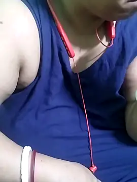 Snapshot of Lizza_boudi chatting on 02-19-25, 08:52 Lizza boudi online show from 02-19-25, 08:52