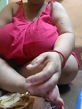 Snapshot of Lizza_boudi chatting on 10-12-25, 02:35 Lizza boudi online show from 10-12-25, 02:35