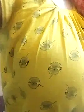 Snapshot of Lizza_boudi chatting on 03-22-25, 09:34 Lizza boudi online show from 03-22-25, 09:34