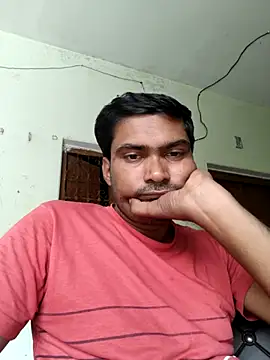 Snapshot of ccuteboyyyy chatting on 10-12-25, 04:36 ccuteboyyyy online show from 10-12-25, 04:36