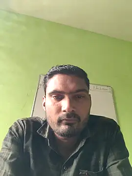 Snapshot of ccuteboyyyy chatting on 11-10-25, 04:39 ccuteboyyyy online show from 11-10-25, 04:39