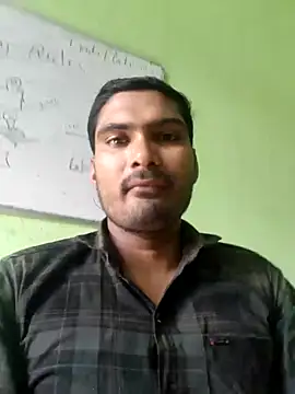 Snapshot of ccuteboyyyy chatting on 09-13-25, 04:12 ccuteboyyyy online show from 09-13-25, 04:12