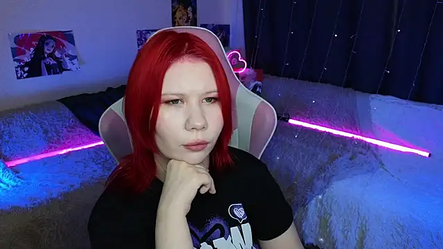 Snapshot of Little_kitsune1707 chatting on 02-25-25, 04:14 Little kitsune1707 online show from 02-25-25, 04:14