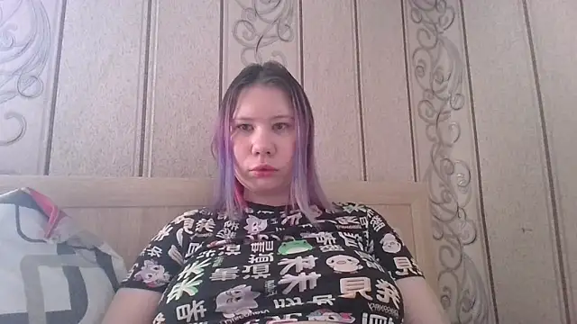 Snapshot of Little_kitsune1707 chatting on 09-24-25, 05:14 Little kitsune1707 online show from 09-24-25, 05:14