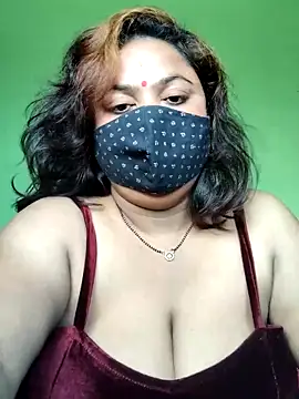 Snapshot of rani130 chatting on 10-07-25, 01:17 rani130 online show from 10-07-25, 01:17