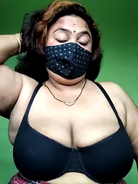 Snapshot of rani130 chatting on 10-02-25, 12:58 rani130 online show from 10-02-25, 12:58