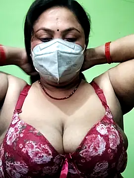 Snapshot of rani130 chatting on 03-08-25, 01:17 rani130 online show from 03-08-25, 01:17