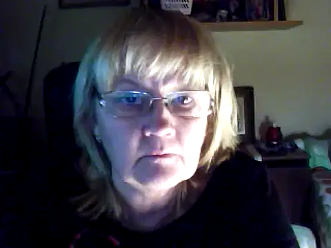 Snapshot of Violet5364 chatting on 02-27-25, 07:47 Violet5364 online show from 02-27-25, 07:47