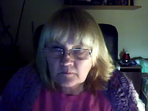 Snapshot of Violet5364 chatting on 02-23-25, 06:23 Violet5364 online show from 02-23-25, 06:23