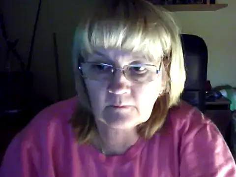 Snapshot of Violet5364 chatting on 02-25-25, 08:32 Violet5364 online show from 02-25-25, 08:32