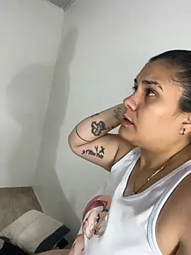 Ari Fist  online show from 10-30-25, 02:25