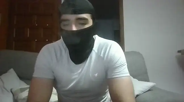 Snapshot of ESCOMOFUC chatting on 02-20-25, 09:09 ESCOMOFUC online show from 02-20-25, 09:09