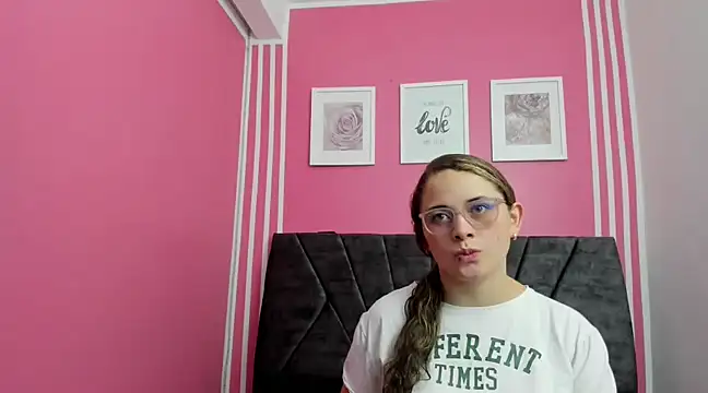 Amelia Royer online show from 03-03-25, 12:50