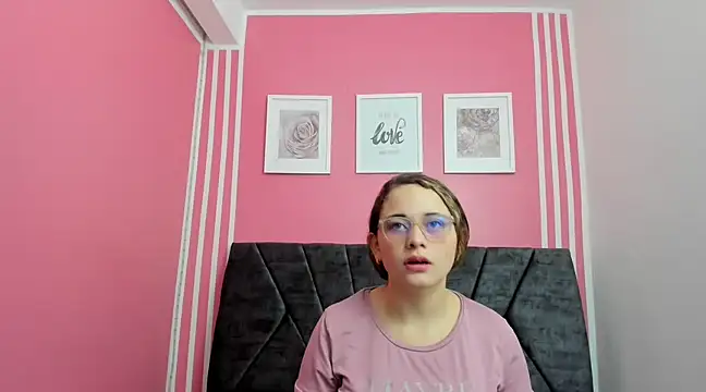 Amelia Royer online show from 03-05-25, 12:44