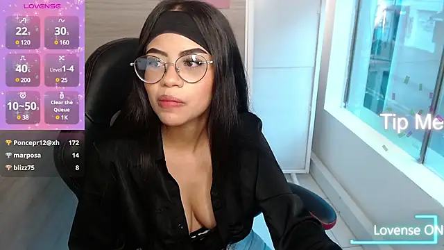 Snapshot of Sussan_love01 chatting on 03-06-25, 08:05 Sussan love01 online show from 03-06-25, 08:05