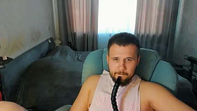 Vladik b online show from 06-19-26, 05:30