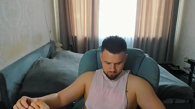 Vladik b online show from 06-21-26, 07:14