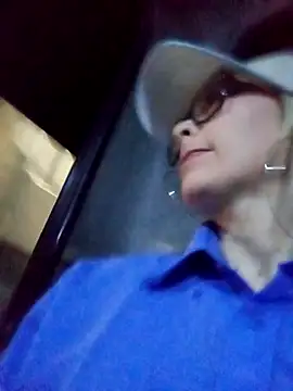 CandieGilson   online show from 10-16-25, 10:34