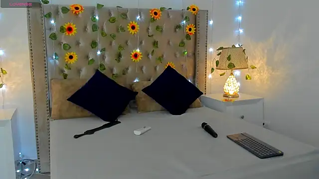 CandieGilson   online show from 03-02-25, 01:20