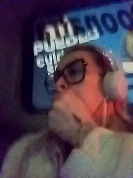 CandieGilson   online show from 03-11-26, 10:53