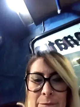 CandieGilson   online show from 09-20-25, 10:53