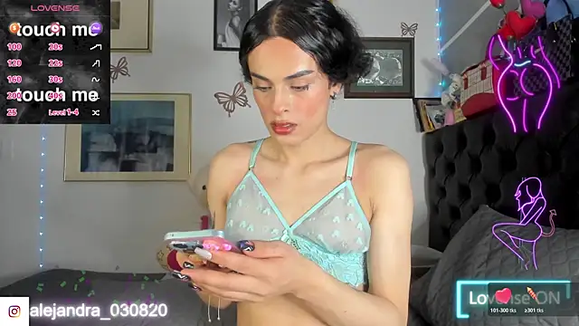 Meghan hott online show from 11-05-25, 06:16