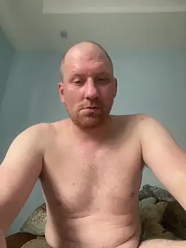 Snapshot of Krzysiekg123 chatting on 02-14-26, 09:20 Krzysiekg123 online show from 02-14-26, 09:20