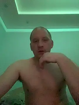 Krzysiekg123 online show from 01-14-26, 07:17