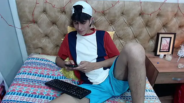 Estiv18  online show from 02-27-25, 04:13
