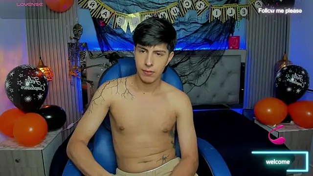 Estiv18  online show from 10-31-25, 03:47