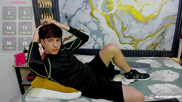 Estiv18  online show from 02-15-26, 02:45