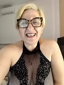 Pumabionda online show from 11-18-25, 10:34